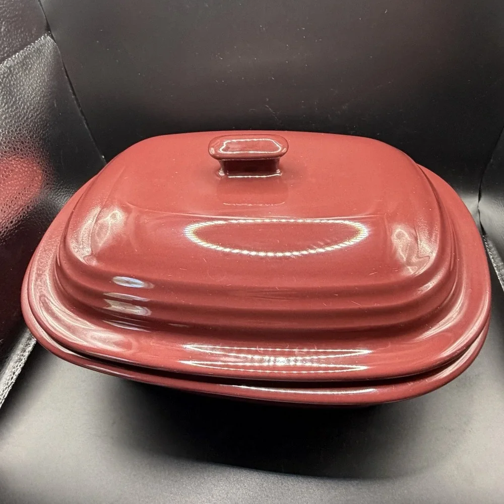 Pampered Chef Deep Covered Casserole Baker w/ Lid Cranberry Stoneware 3.1qt